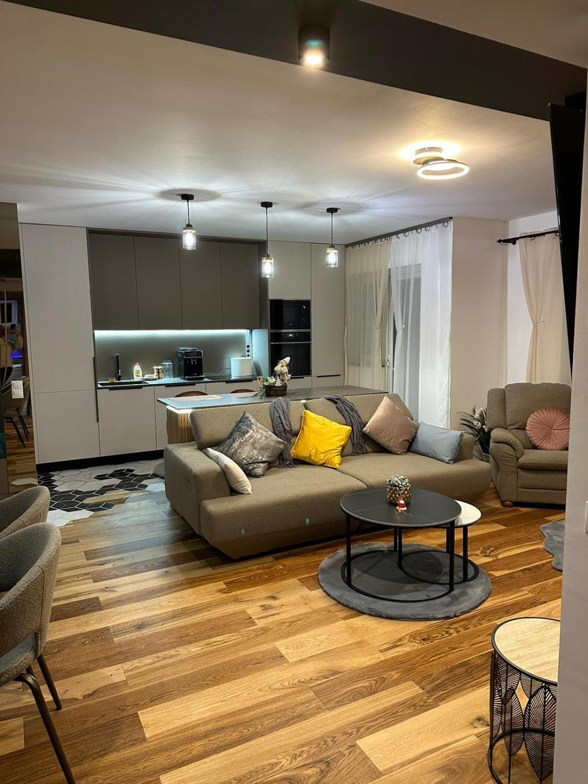Apartament De Lux Andre Sibiu Exteriér fotografie